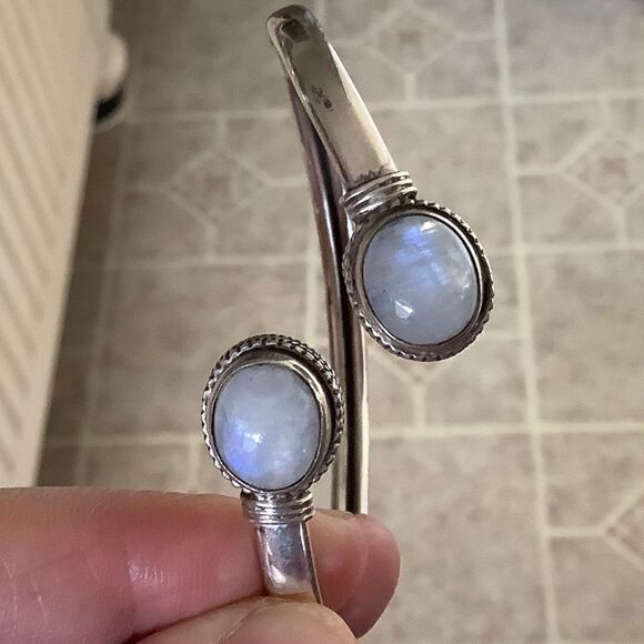 Sterling SILVER 925 MOON STONE BANGLE WOMAN BRACELET​​ - Picture 4 of 9